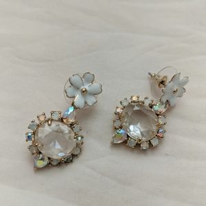 Flower gem earring
